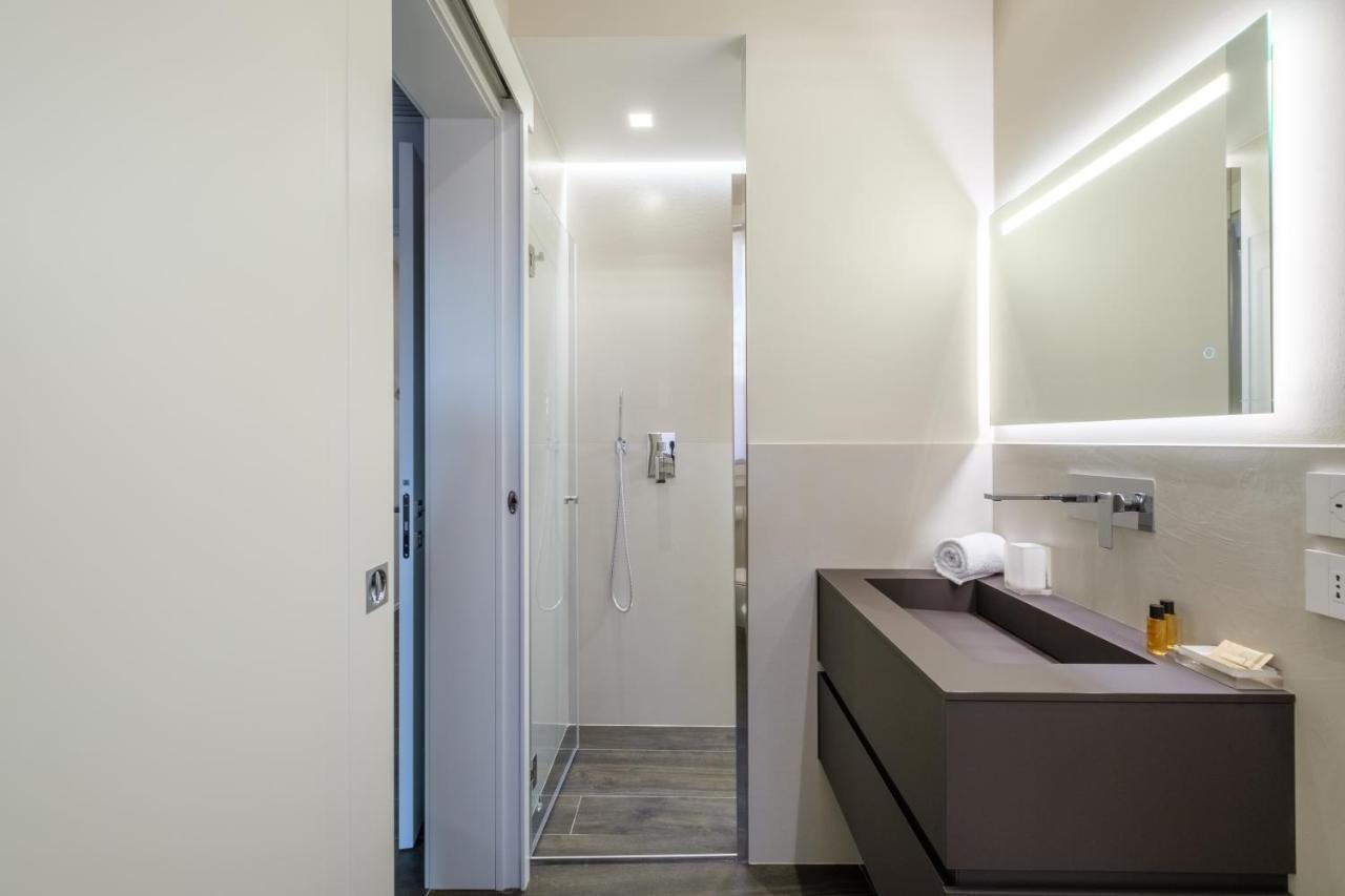 Golden Suite By Studio Vita โบโลญญา ภายนอก รูปภาพ