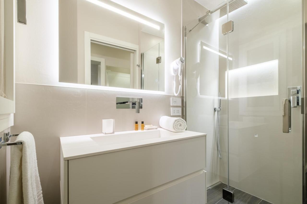 Golden Suite By Studio Vita โบโลญญา ภายนอก รูปภาพ